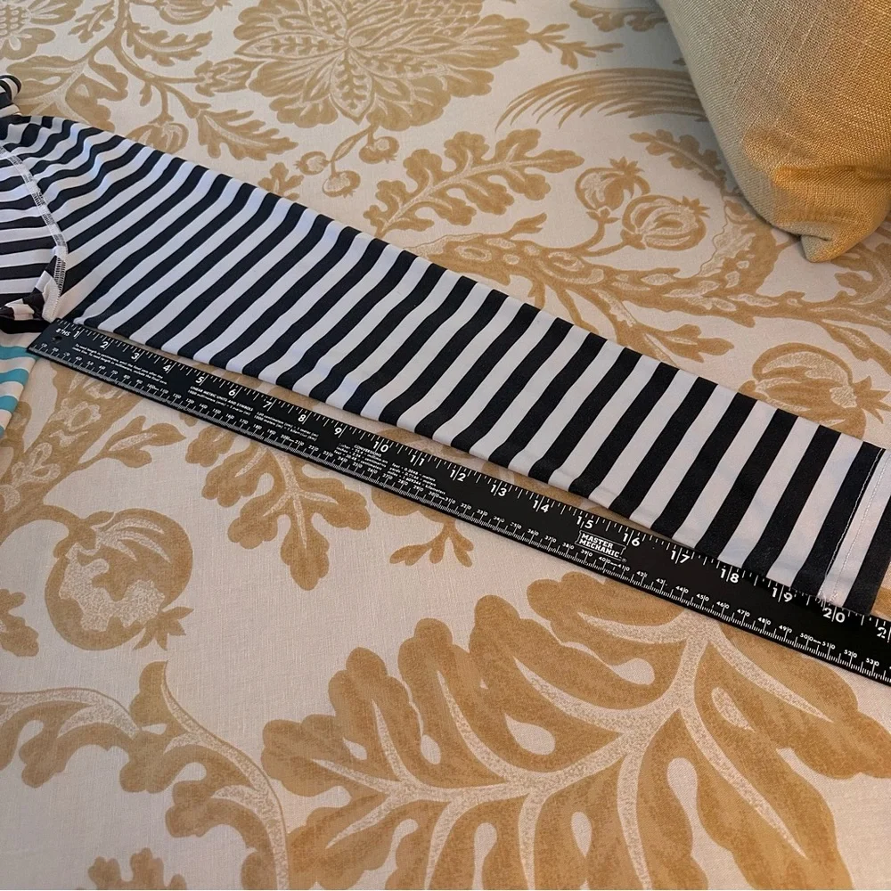 Bula Rashguard Top - Picture 8 of 9